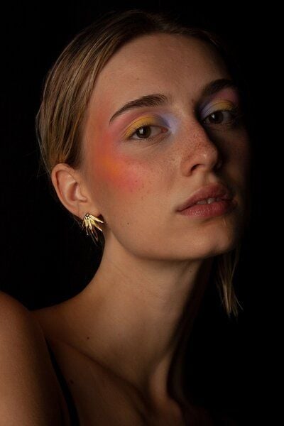 Kiwistories Ohringe LEAF SILBER Gold Vermeil und recycelt 925er Sterling Silver- nickelfrei von Kiwistories