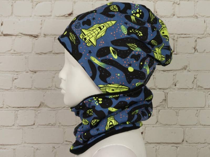 Beanie Mütze Schal Set Halssocke Baby Kind Jersey Oder Fleece Handmade Space Raumfahrt Rakete Weltall von KlabauterAtelier