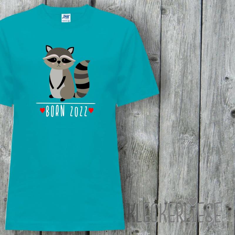 Kinder T-Shirt "Born 2022 Tiermotiv Waschbär" Shirt Jungen Mädchen Baby Kind von Kleckerliese