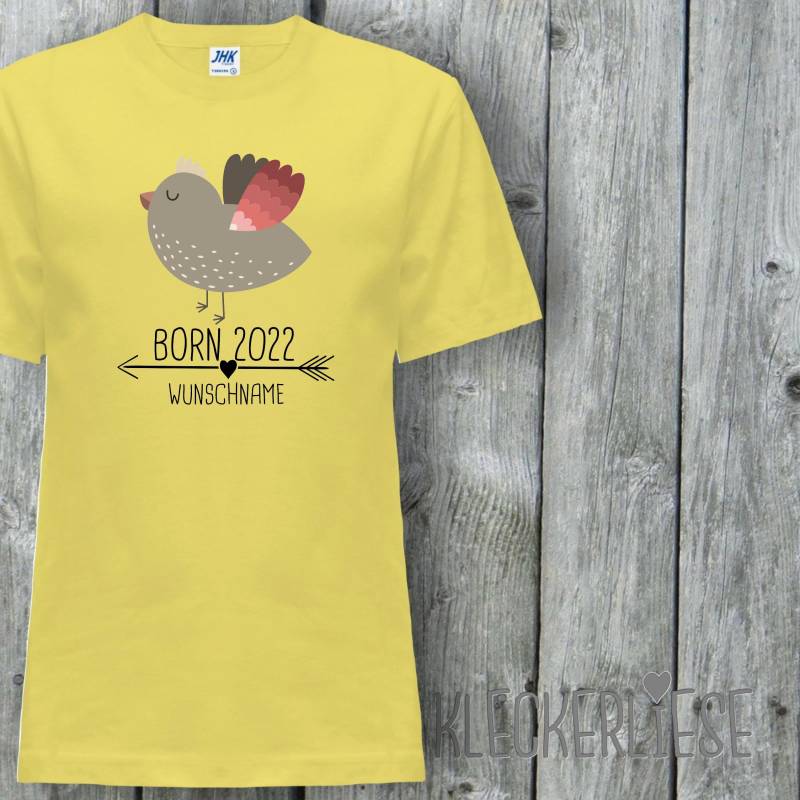 Kinder T-Shirt Mit Wunschname "Born 2022 Tiermotiv Pfeil Name Text Vogel" Shirt Jungen Mädchen Baby Kind von Kleckerliese