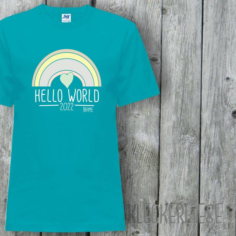 Kinder T-Shirt Mit Wunschname "Hello World 2022 Wunschname" Shirt Jungen Mädchen Baby Kind von Kleckerliese