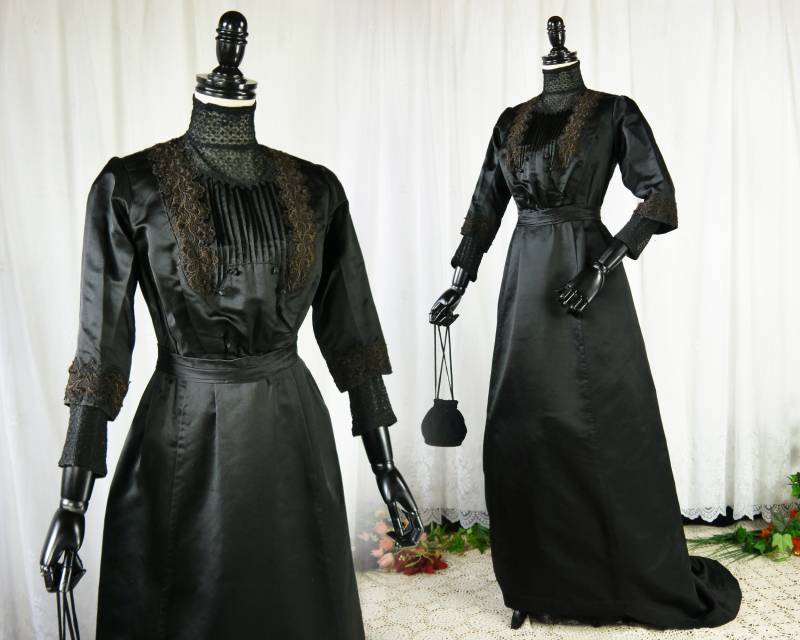 Antikes Seiden Trauerkleid Um 1900 Mit Samtbeutel Xs von KleiderKatzeVintage