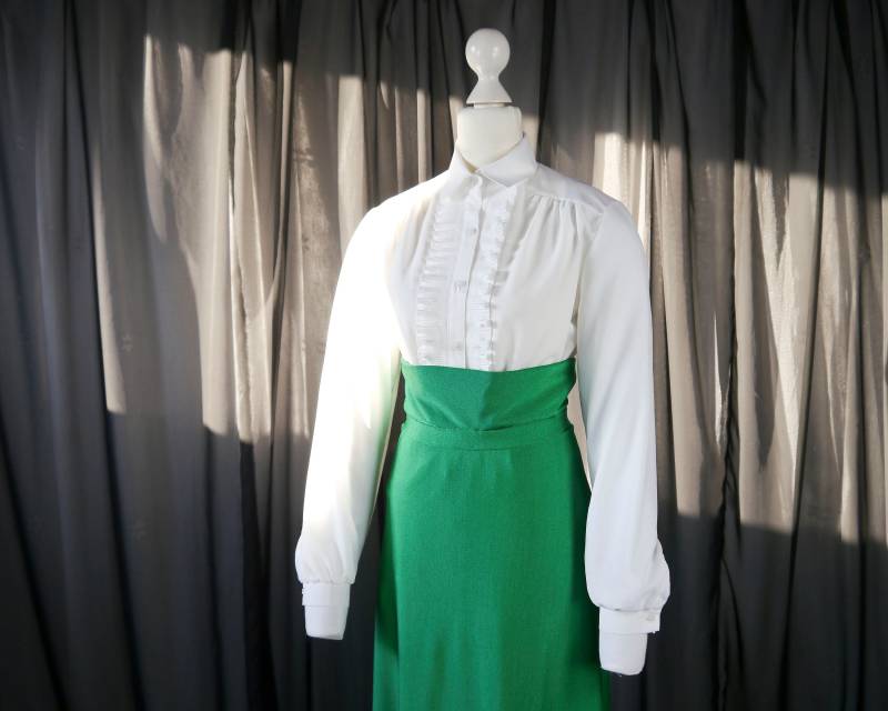 Vintage 70Er 80Er Weiße Synthetik Bluse Langarm von KleiderKatzeVintage