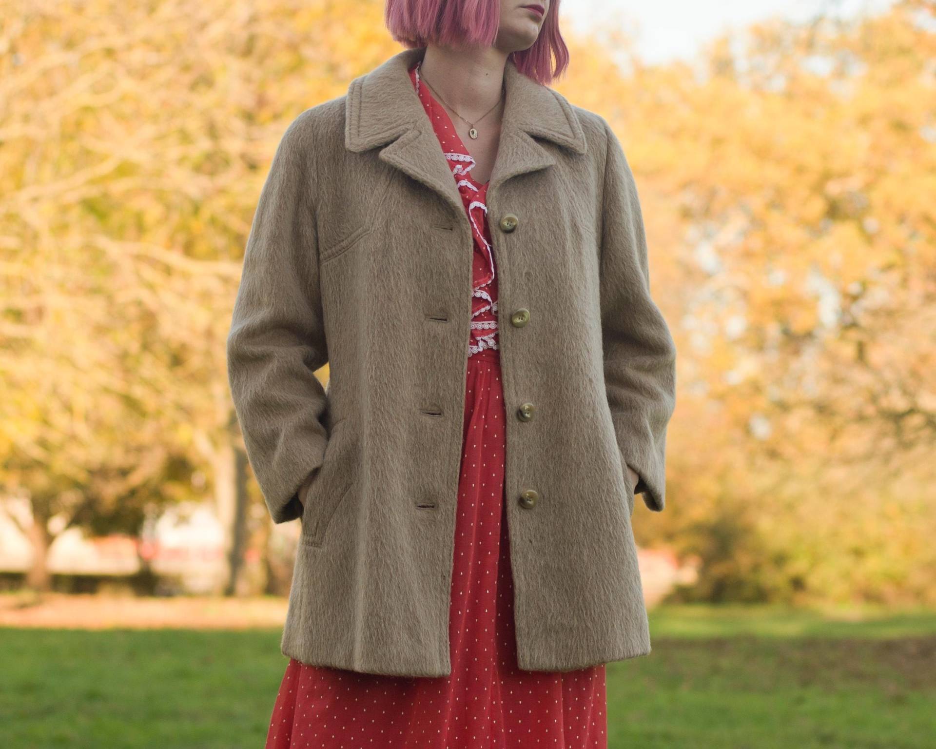 Vintage 70Er Beiger Lamawolle Kurzmantel M Vintage 70Er Beiger Lamawolle Kurzmantel M von KleiderKatzeVintage