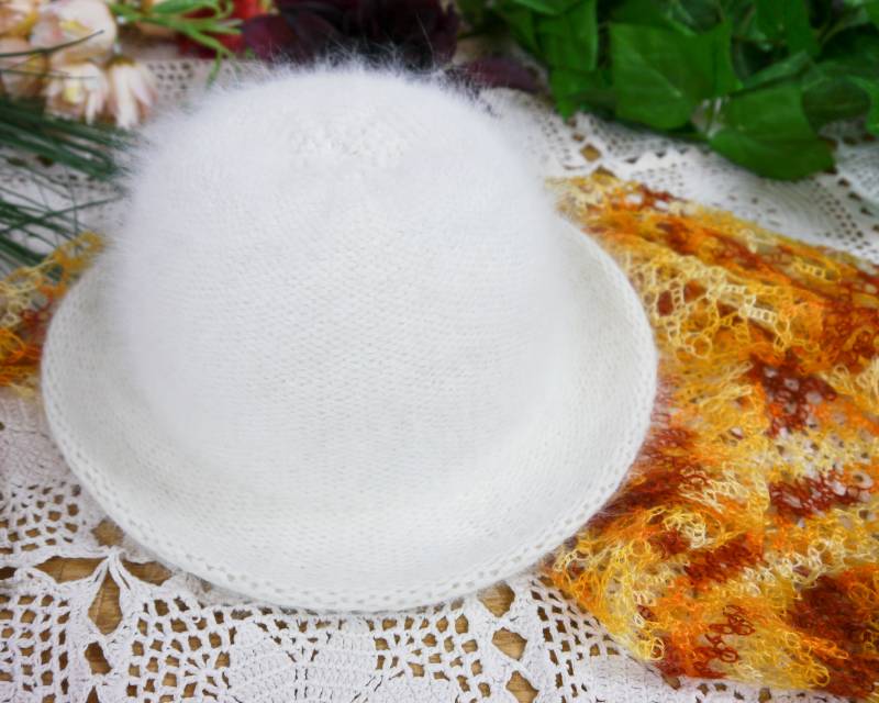 Vintage Weißer Angora Kanin Damenhut Von Lady Astor Größe 56 von KleiderKatzeVintage