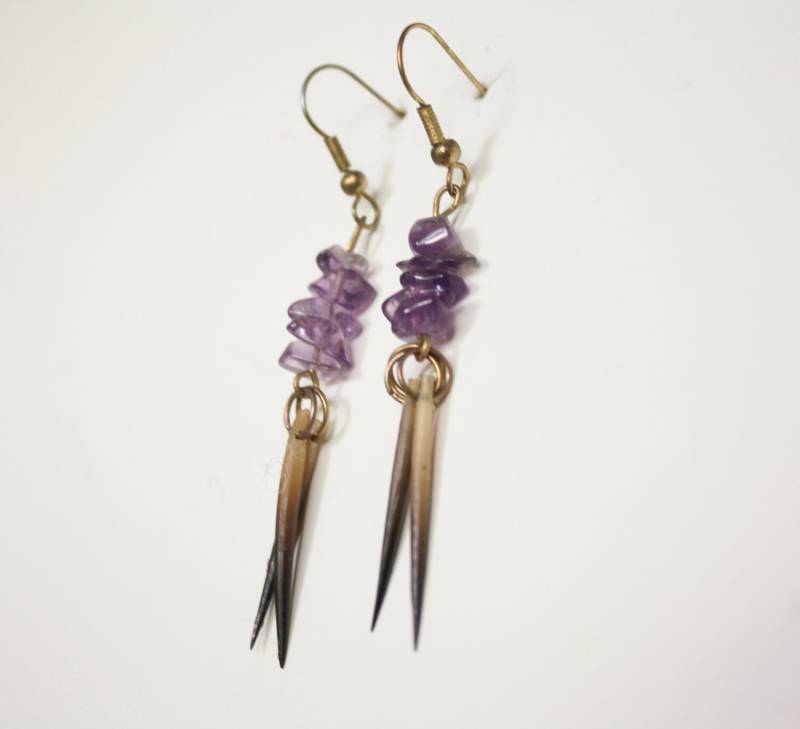 Porchipine Federkiel Und Amethyst Ohrringe von KleinDesignVintage