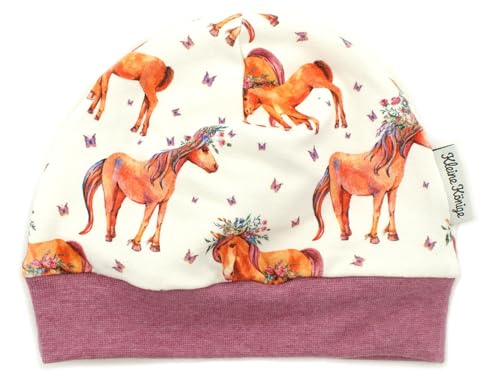 Kleine Könige Mütze Baby Mädchen Beanie · Modell Horses Pferde Ponyhof weiß, Beere Mel · Ökotex 100 Zertifiziert · Größe 110/116 von Kleine Könige