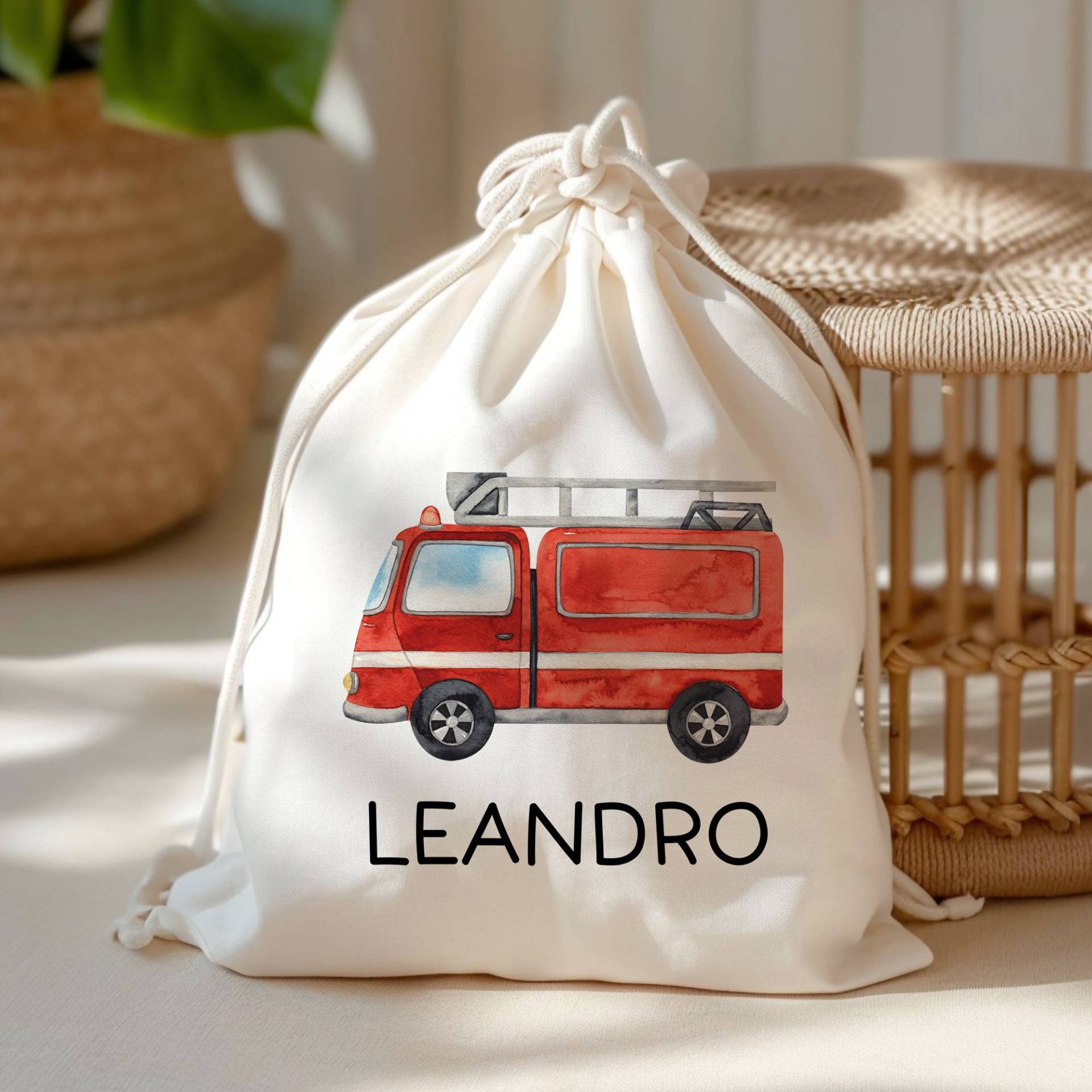 Feuerwehr Feuerwehrauto Turnbeutel Mit Wunschnamen - Feuerwehrwagen Personalisiert Wäschebeutel Wechselwäsche Mädchen & Junge Weihnachten von KleineBuchstabenDE