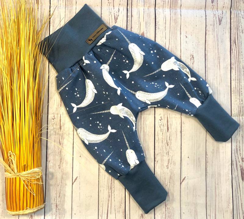 Pumphose Baby Gr. 44-122, Bio-Jersey Stoffonkel „Narwal" in Blau, Mitwachshose Und Kleinkinder von KleineNaeaehmadame
