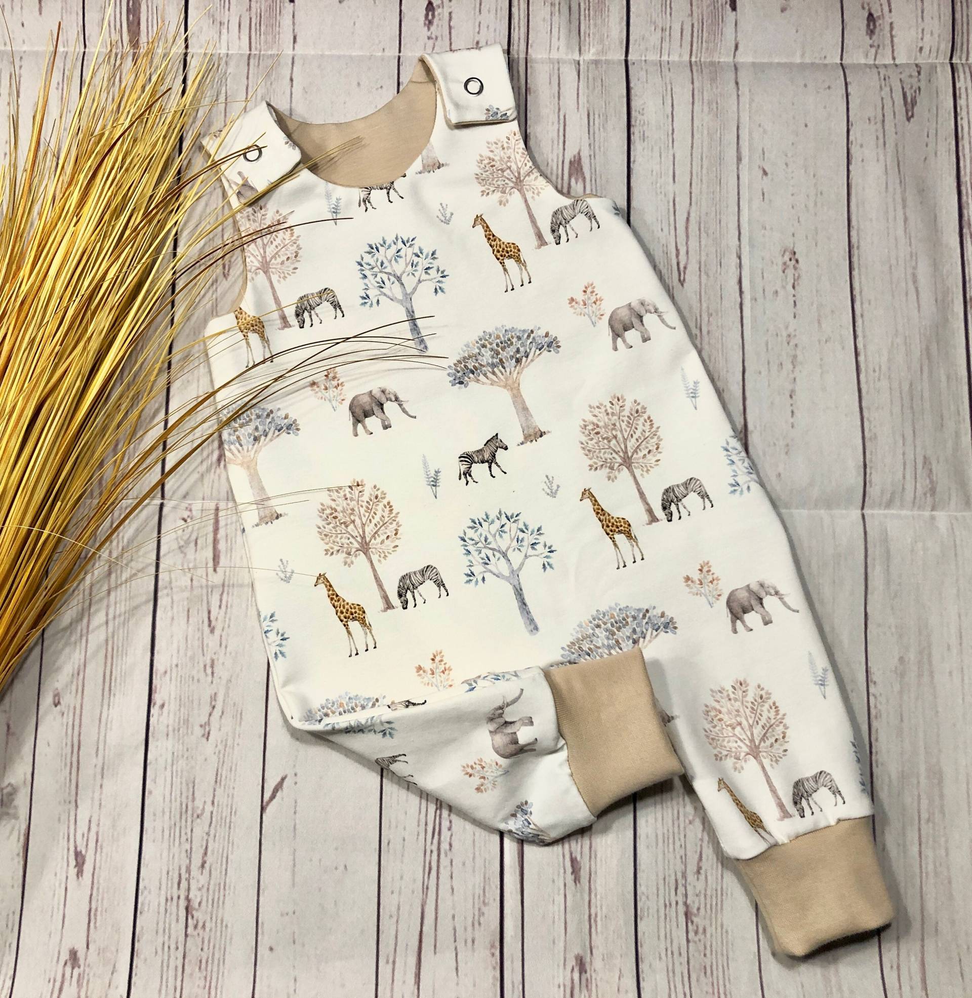Strampler Baby Gr. 44-92, Savanne Beige, Bio-Jersey Stoffonkel, Overall, Spieler, Romper von KleineNaeaehmadame