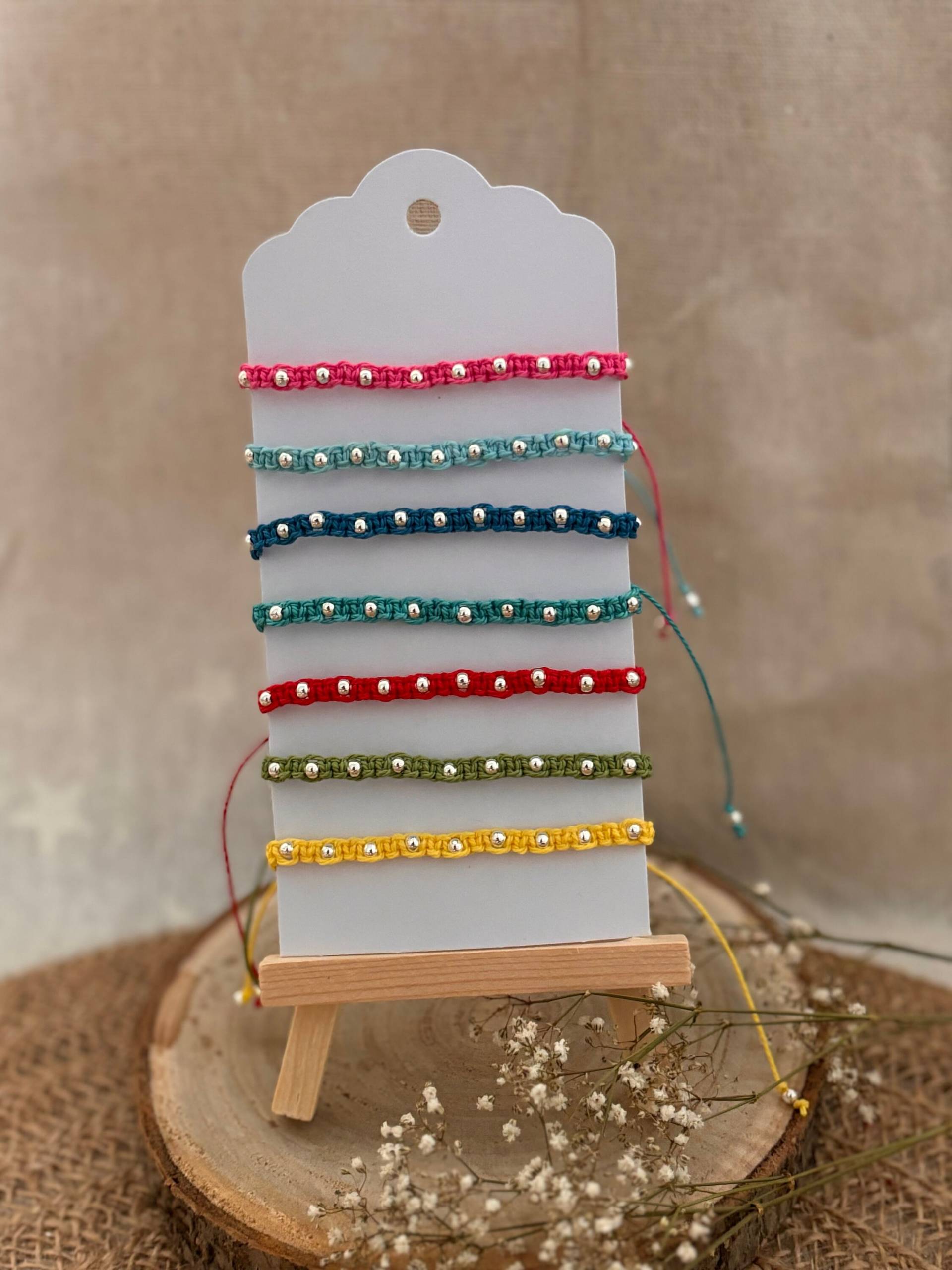 Makramee-Armband Mit Silberperlen - Freundschaftsarmband Geschenk Für Frauen Makramee Partnerarmband Verstellbar Makramee-Armband Mit Silberperlen - Freundschaftsarmband Geschenk Für Frauen Makramee Partnerarmband Verstellbar von KleinePerle2024