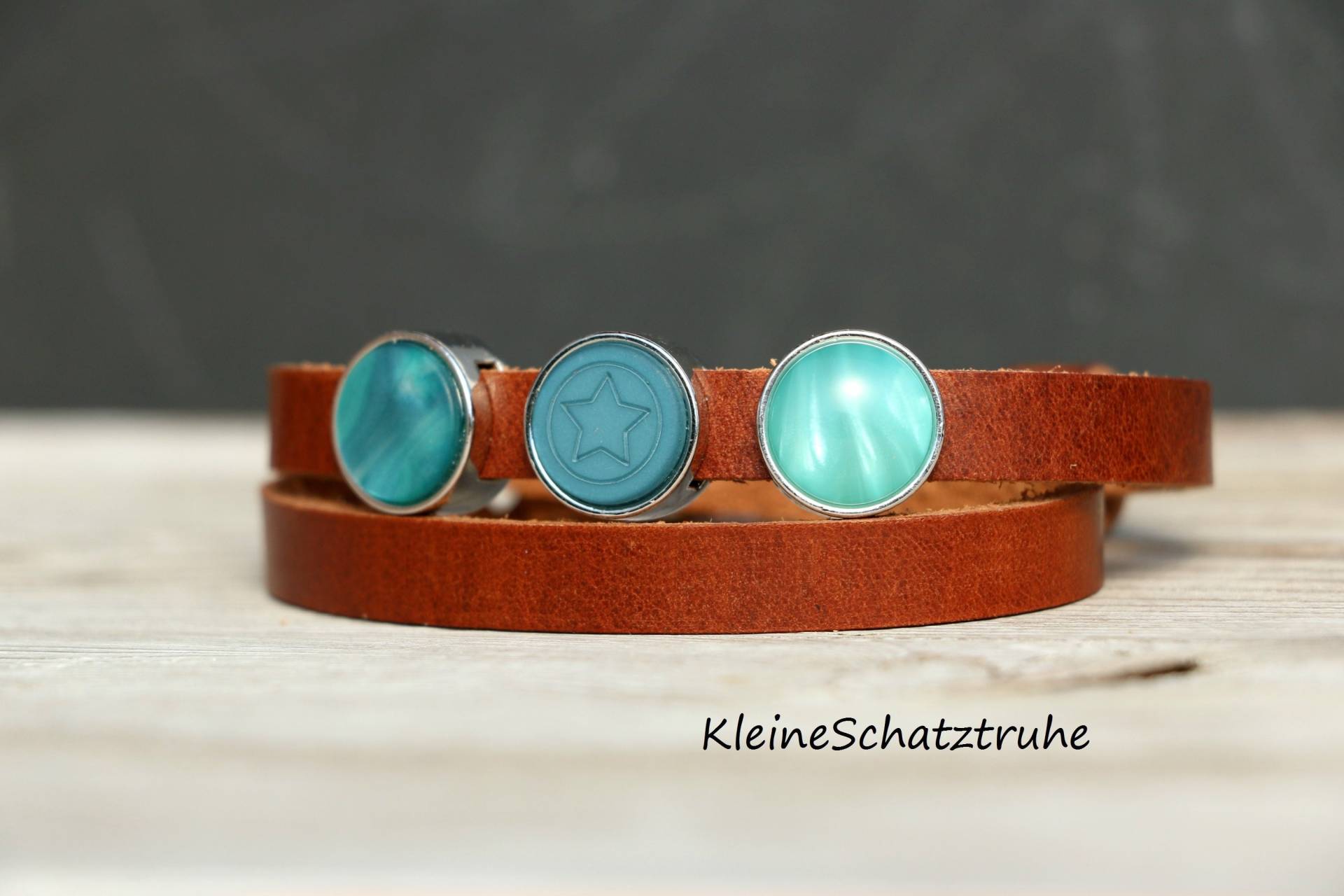 Braunes Lederarmband Mit Schiebeperlen Stern Türkis von KleineSchatztruhe