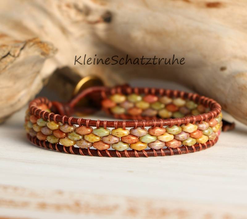 Lederarmband Braun Geknüpft Mit Super Duo Beads - Herbstfarben Lederarmband Braun Geknüpft Mit Super Duo Beads - Herbstfarben von KleineSchatztruhe