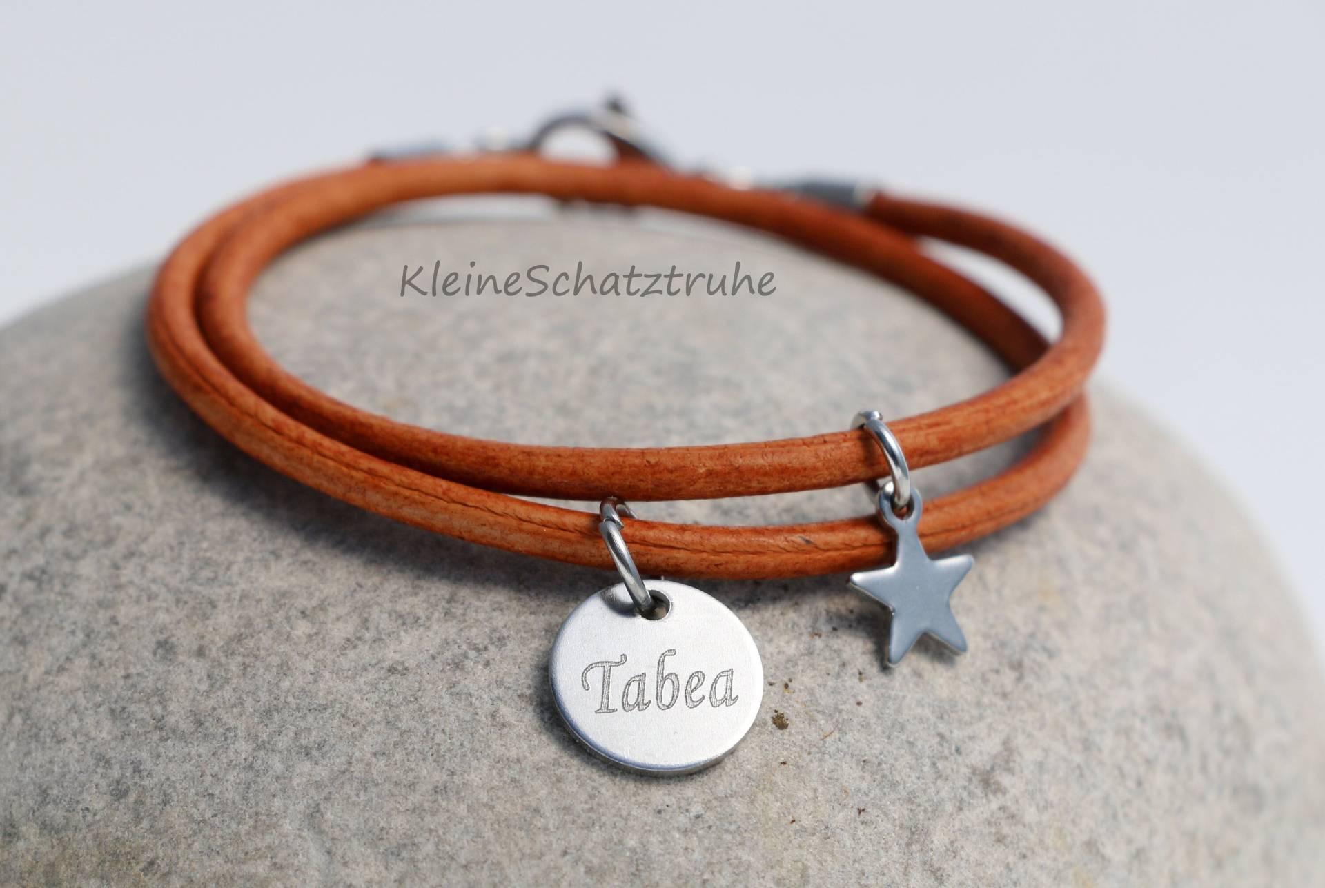 Lederarmband Gravur Edelstahl Stern Lederarmband Gravur Edelstahl Stern von KleineSchatztruhe