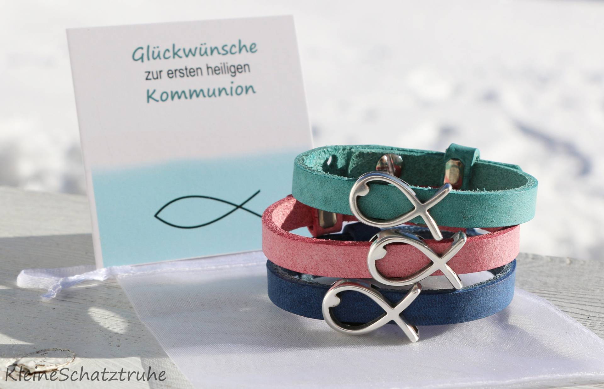 Lederarmband Kommunion Mit Fisch in Wunschfarbe Lederarmband Kommunion Mit Fisch in Wunschfarbe von KleineSchatztruhe