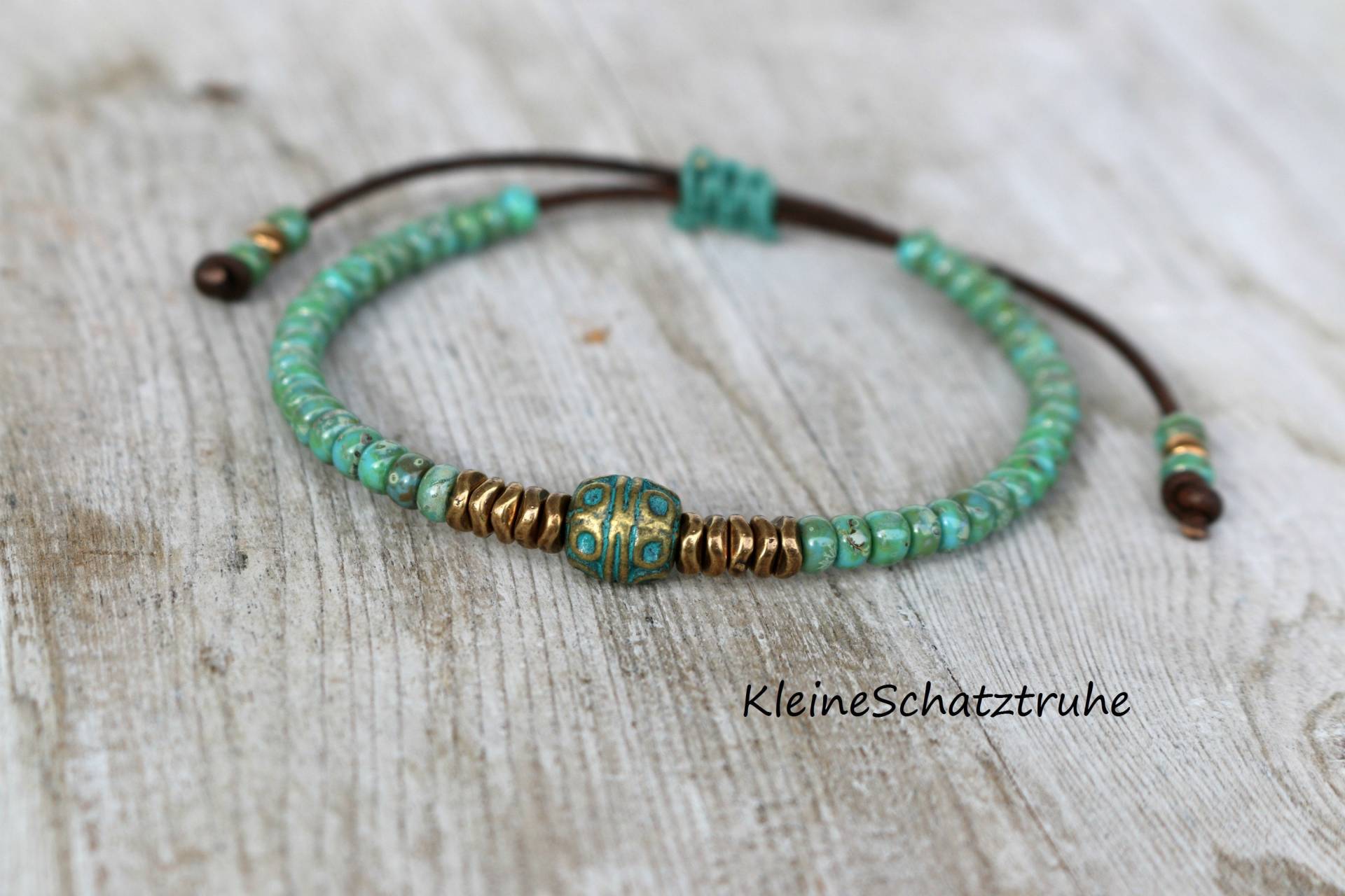 Lederarmband Mit Miyuki Seed Beads Und Bronzefarbenen Zierperlen von KleineSchatztruhe