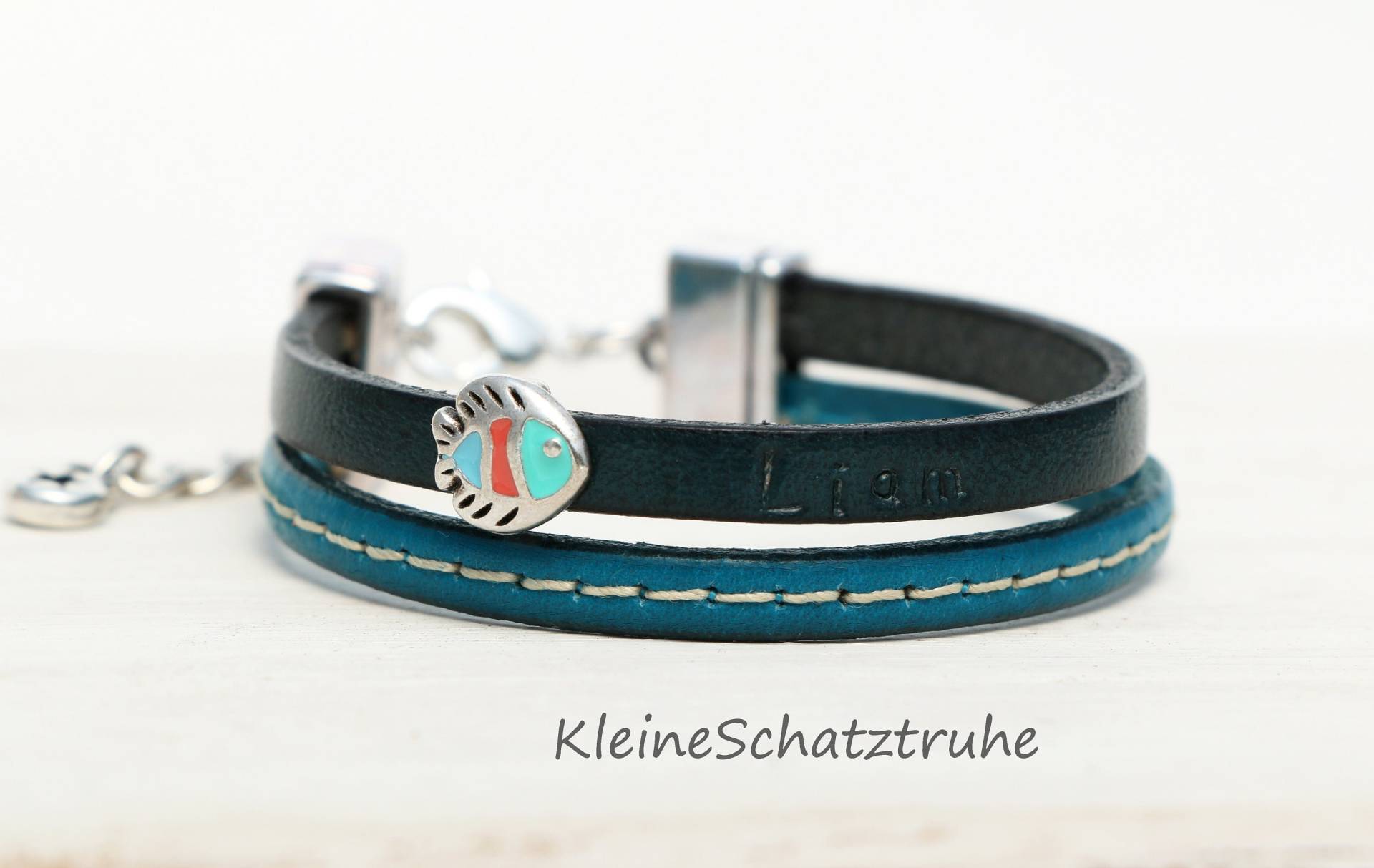 Lederarmband Mit Name Für Jungs Blau Fisch Lederarmband Mit Name Für Jungs Blau Fisch von KleineSchatztruhe