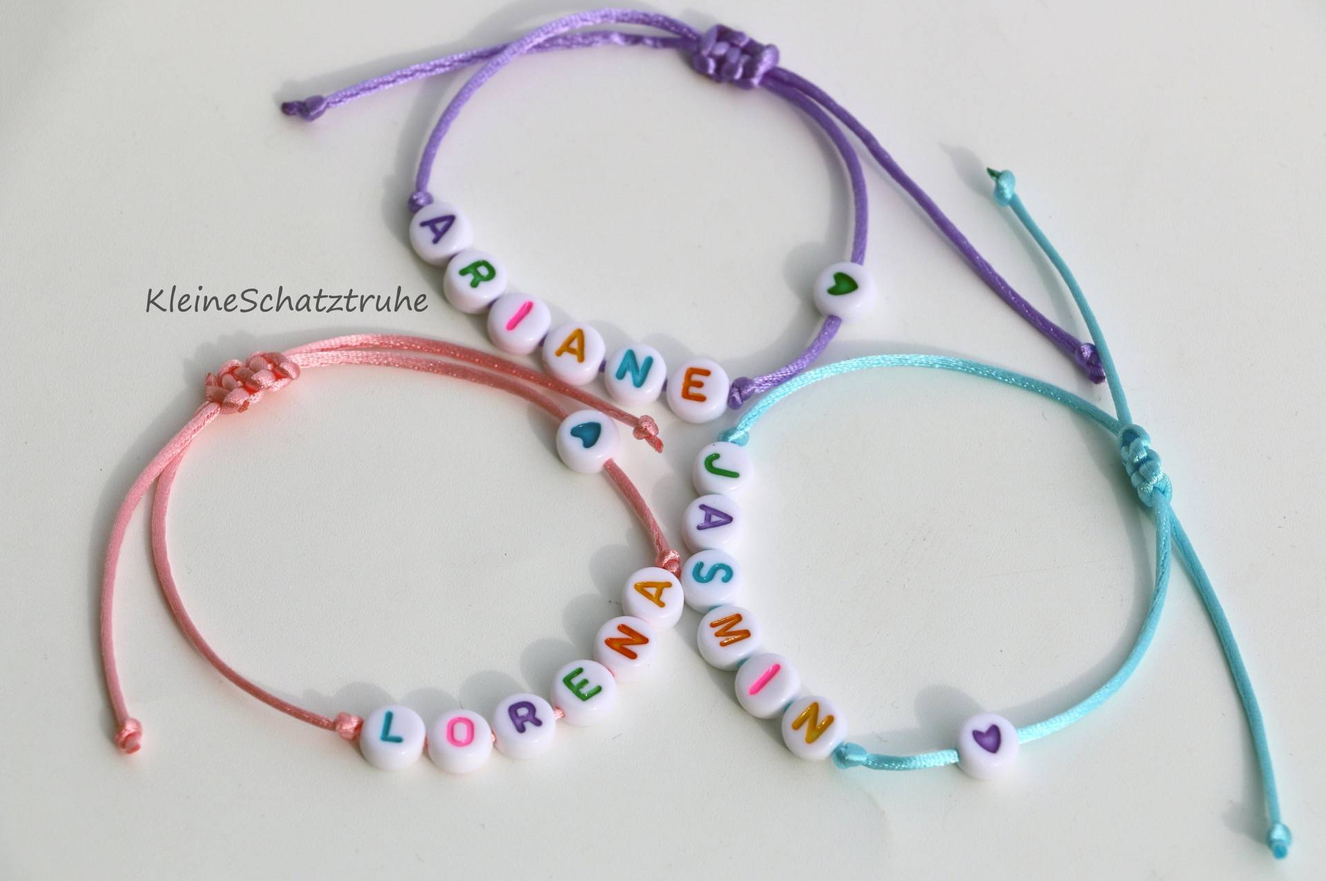 Namensarmband Mädchen, Satin Namensarmband Mädchen, Satin von KleineSchatztruhe