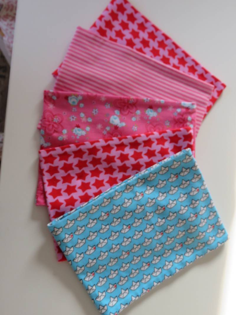 Loop Kinder Baby Rosa Blau Sterne Rot Weiß 1-1 1/2 Jahre Genäht Jersey Stretch Kleineseligkeiten von KleineSeligkeiten