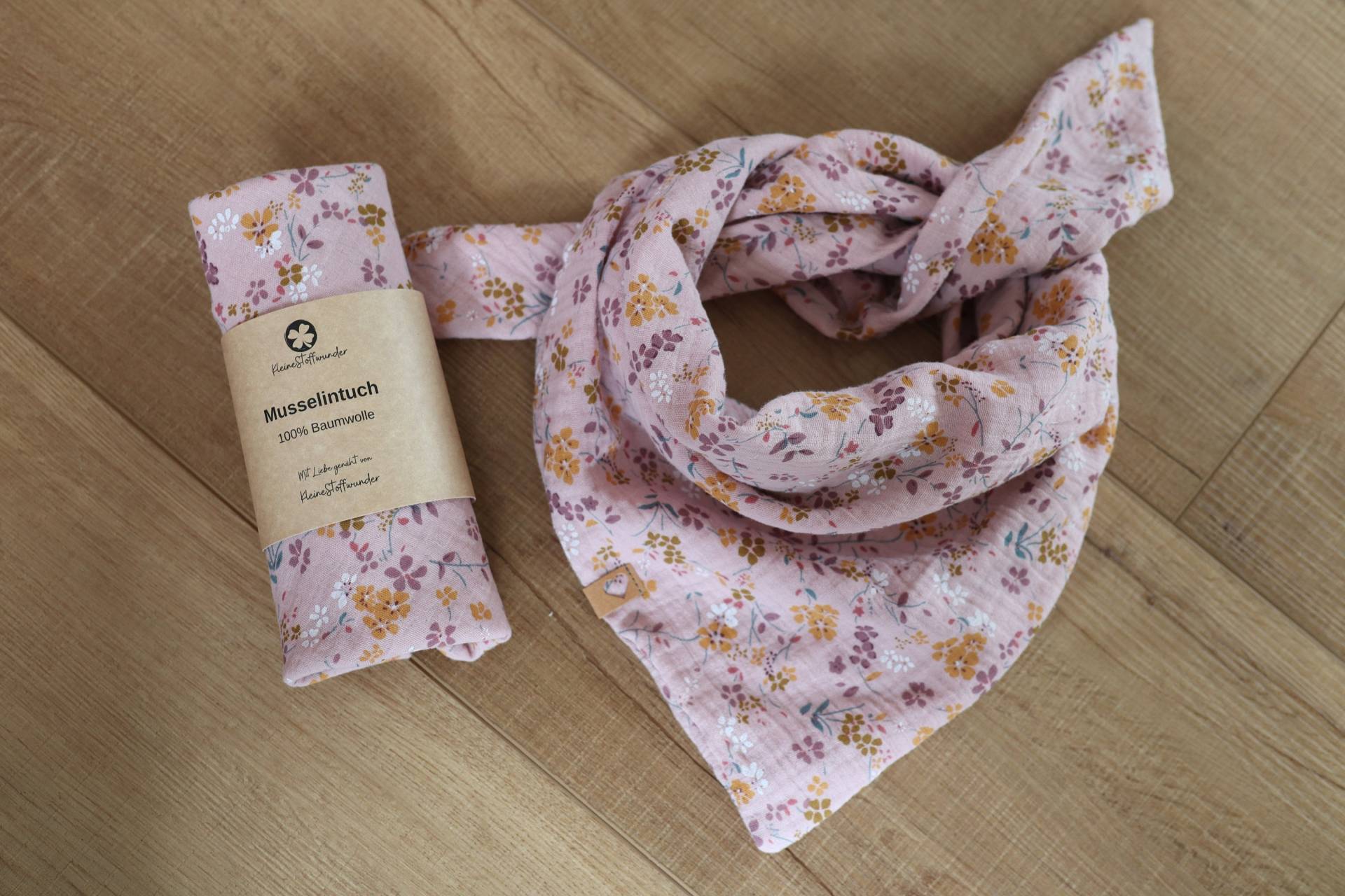 Halstuch Für Kinder Und Baby Musselin Dreieckstuch Mädchen Altrosa Blumen Mit Label von KleineStoffwunder