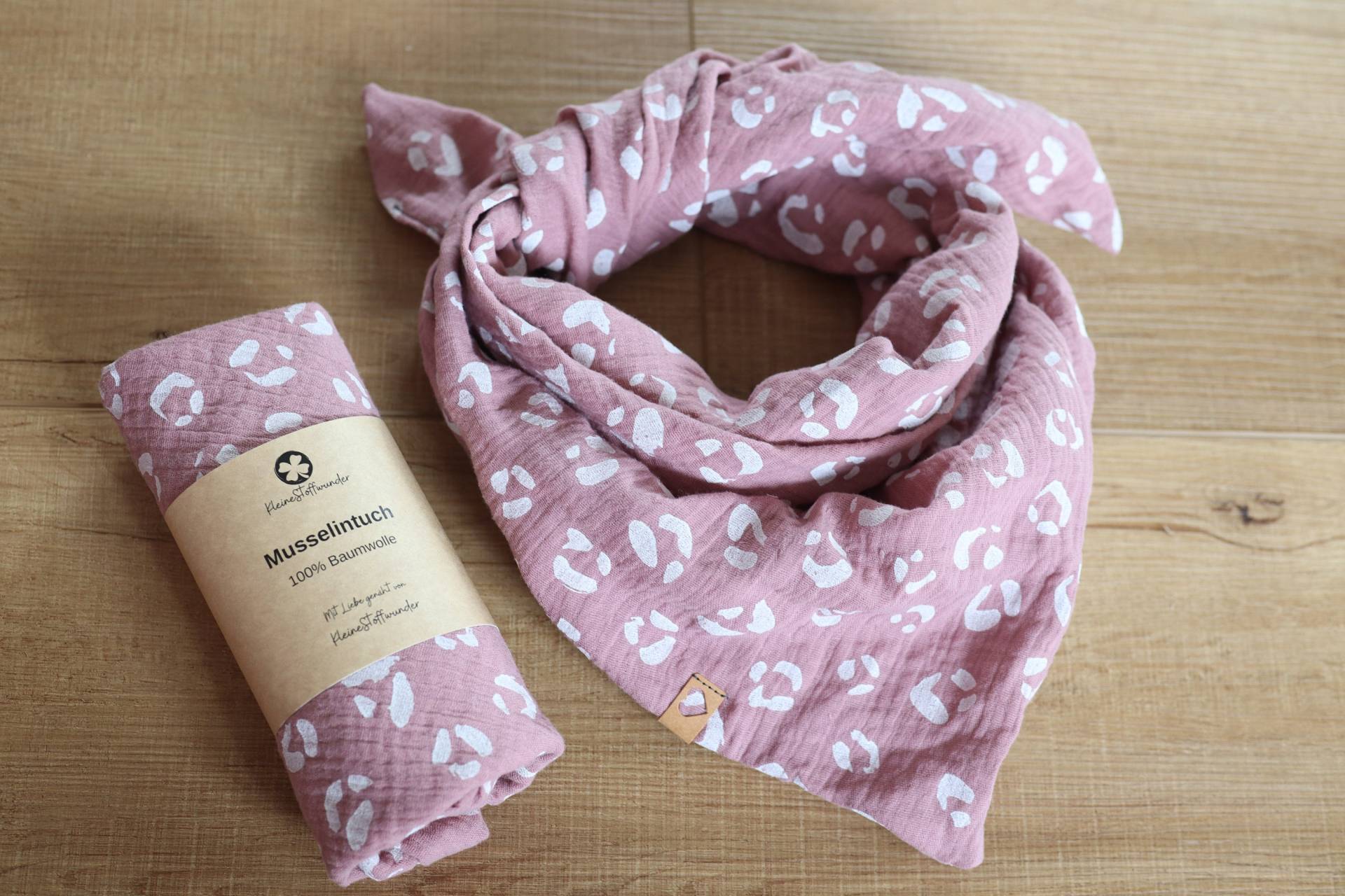 Halstuch Für Kinder Und Baby Musselin Dreieckstuch Mädchen Altrosa Leo Mit Label von KleineStoffwunder