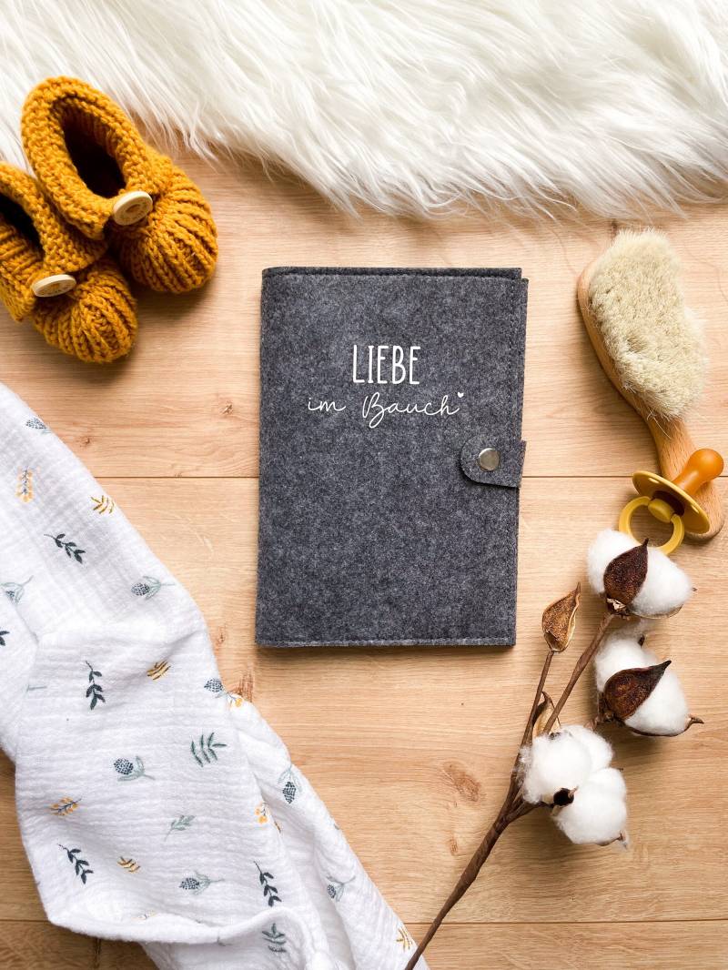 Mutterpasshülle Filz, Personalisierter Mutterpass, Liebe Im Bauch, Filzhülle von KleineWunderstube