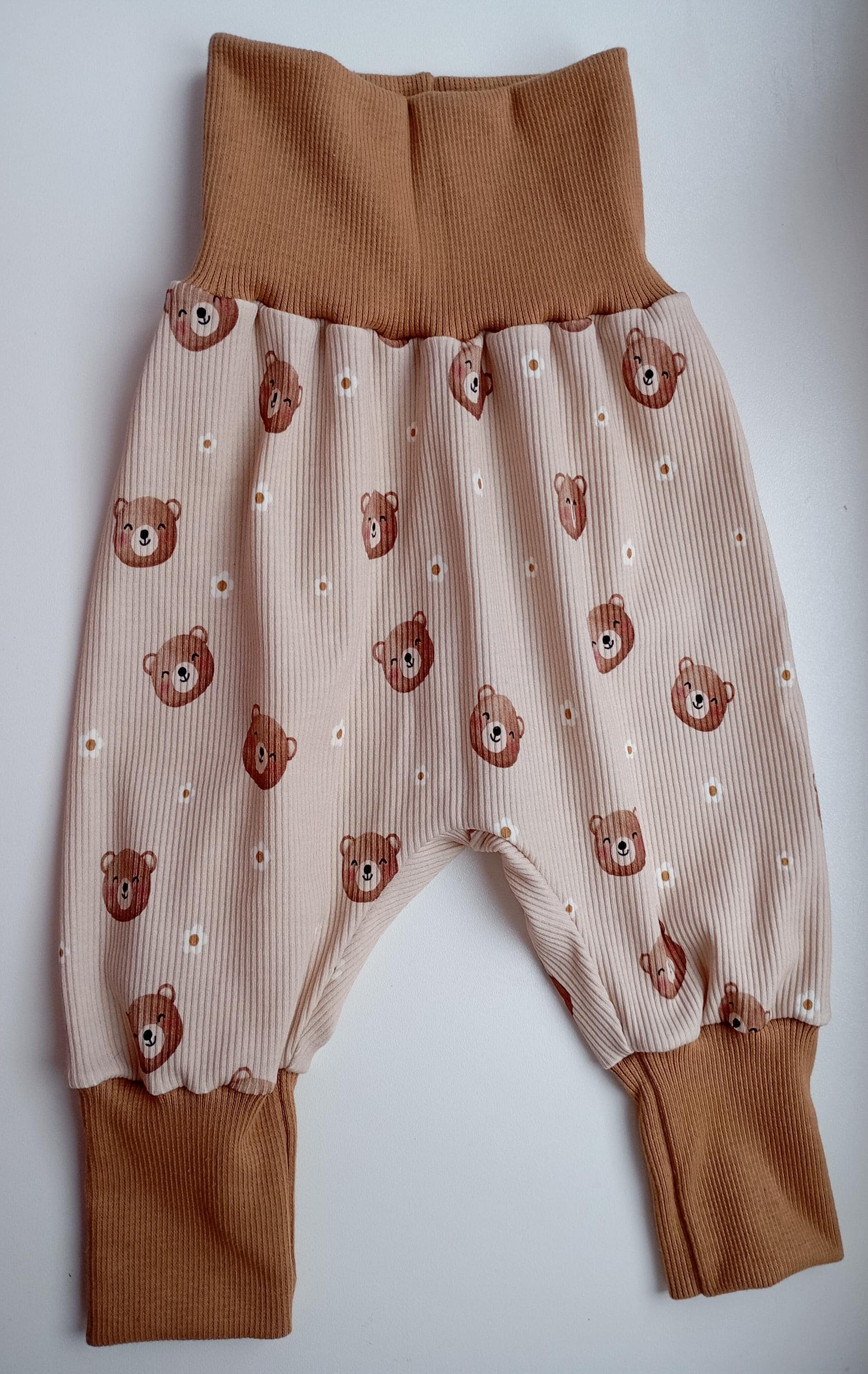 Pumphose Baby Bärchen Mit Blumen Pumphose Baby Bärchen Mit Blumen von KleinerDiamant