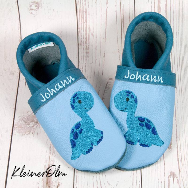 Krabbelpuschen Lederpuschen Babyschuhe Krabbelschuhe Dinosaurier Dino Gepunktet Mit Namen von KleinerOlm