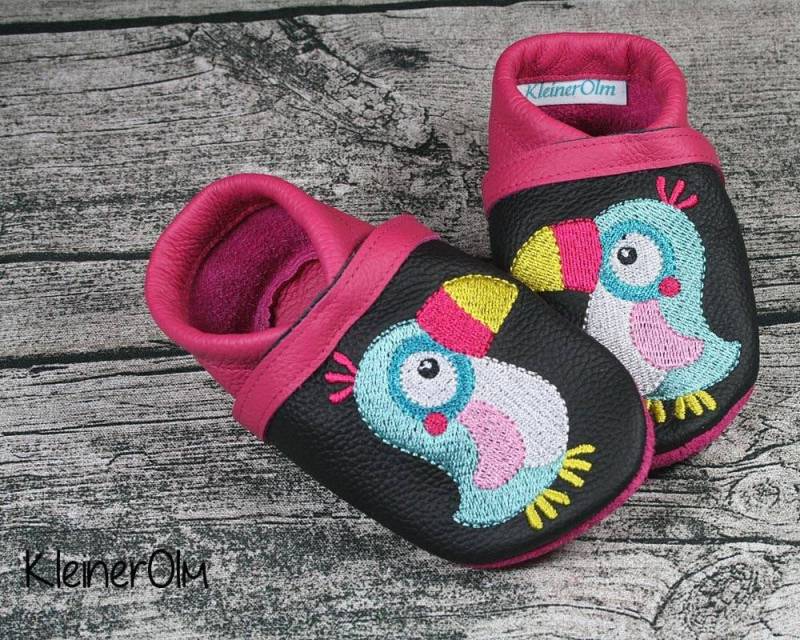 Krabbelpuschen Lederpuschen Babyschuhe Krabbelschuhe Tukan von KleinerOlm