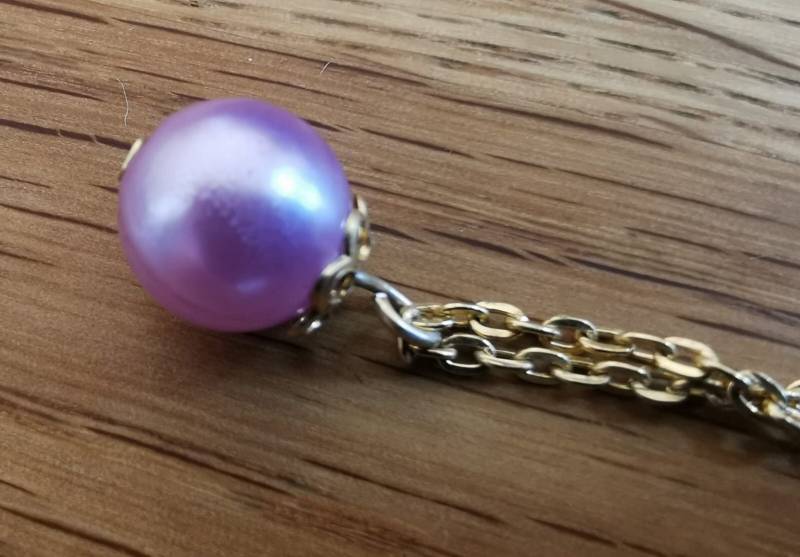 Modeschmuck Rosa-/Lila-Farbene Kunstperle Mit Hübscher Doublé-Goldfassung + Kette von KleinerSchmuckkorb
