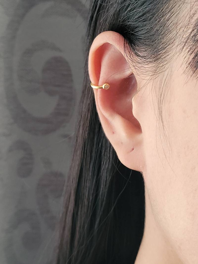 Goldene Zirkon Ohrringe Ohrklemm 2 Stück Für Beide Seiten, Vergoldet 18K Aus Silber 925 + Geschenkverpackung von KleinerSuessling