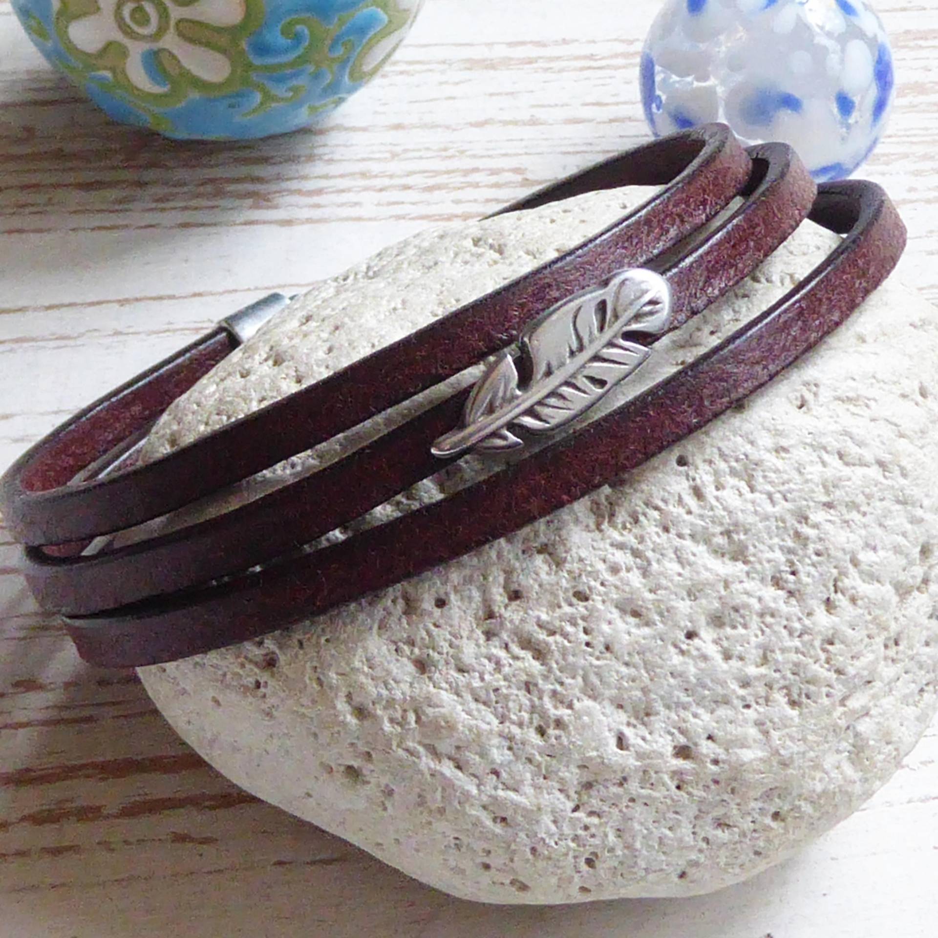 Wickelarmband 3 ~ Feder Zamak Versilbert Surfer Unisex Lederschmuck von KleinerTruhenschatz