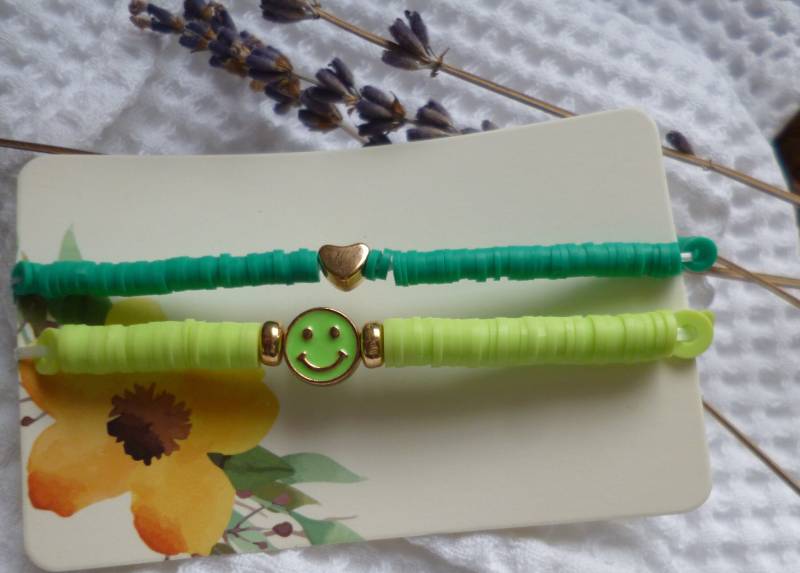 Armband Grün Mit Herz Und Smiley, Freundschaftsarmband Kindergeburtstag Geschenk Mitbringsel Sommer von KleinesLaedchen