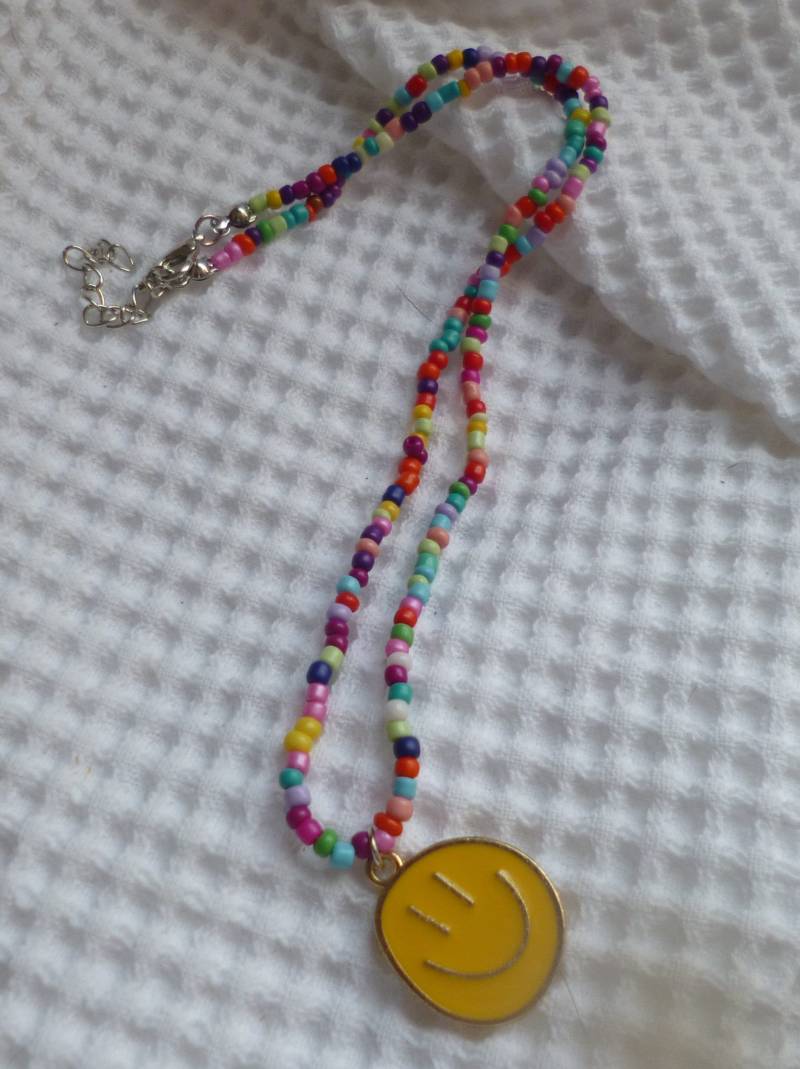 Halskette Smiley Perlen Bunt, Sommer Geschenk, Mitbringsel Schultüte Halskette Smiley Perlen Bunt, Sommer Geschenk, Mitbringsel Schultüte von KleinesLaedchen