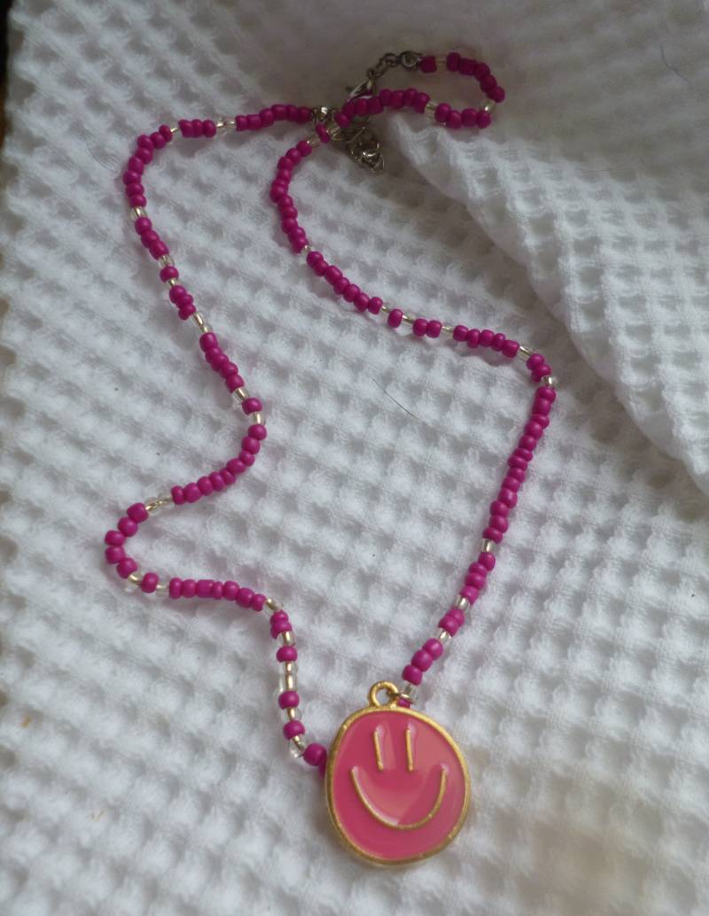 Halskette Smiley Perlen Pink, Sommer Geschenk, Mitbringsel Schultüte Halskette Smiley Perlen Pink, Sommer Geschenk, Mitbringsel Schultüte von KleinesLaedchen