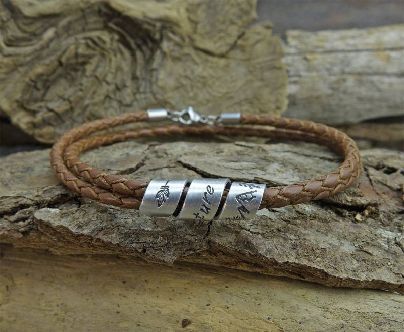 2Fach Gewickeltes Lederarmband Gravur Handgestempelt Personalisiert von Kleinodschmiede