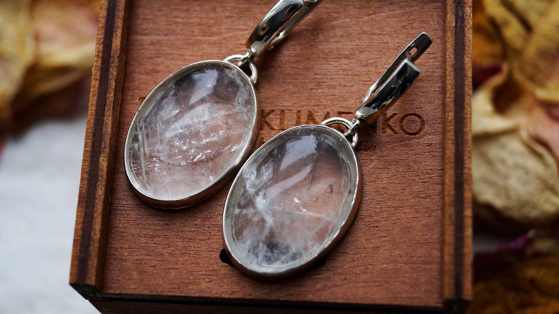 Handgemachte Sterling Silber Bergkristall Ohrringe von KlimenkoDesigner