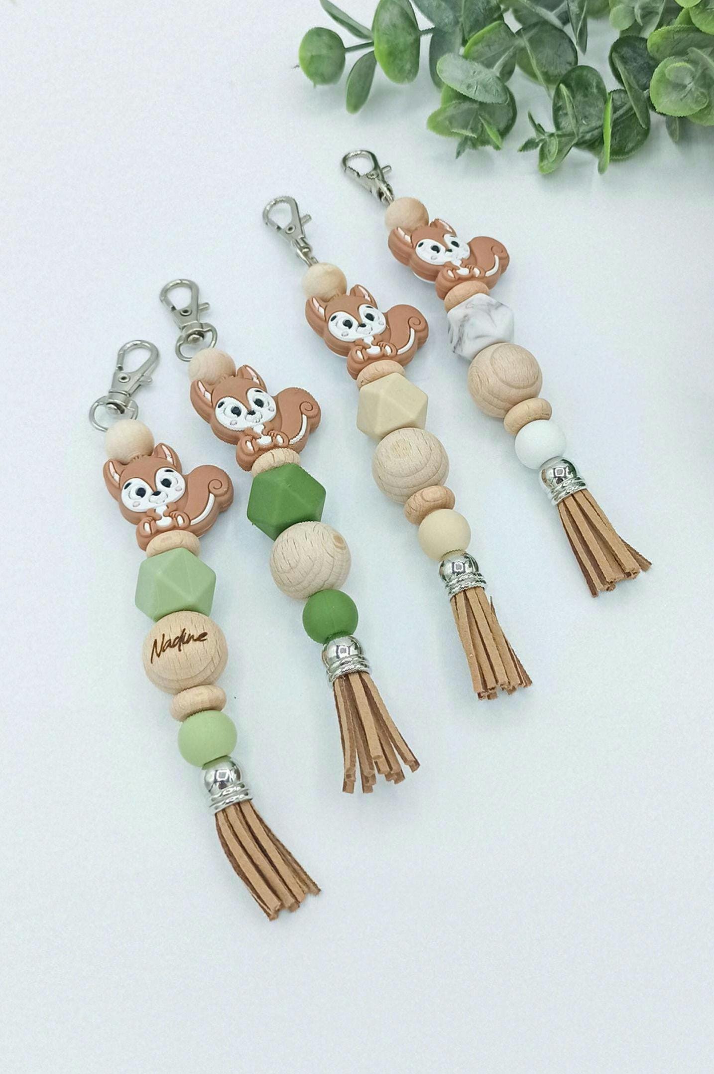 Schlüsselanhänger Mit Eichhörnchen, Weihnachtsgeschenk, Adventskalender , Personalisiert Namen, Geschenk Zum Geburtstag, Einschulung Schlüsselanhänger Mit Eichhörnchen, Weihnachtsgeschenk, Adventskalender , Personalisiert Namen, Geschenk Zum Geburtstag, Einschulung von KlitzekleinVonMaria