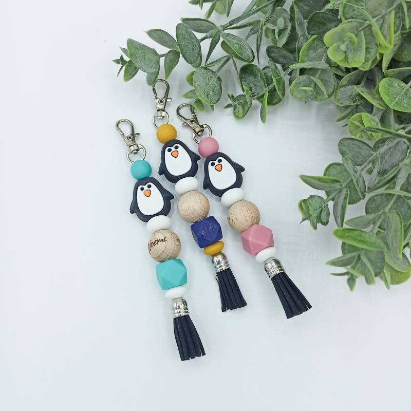 Schlüsselanhänger Mit Pinguin, Personalisiert Namen, Geschenk Zum Geburtstag, Einschulung Schlüsselanhänger Mit Pinguin, Personalisiert Namen, Geschenk Zum Geburtstag, Einschulung von KlitzekleinVonMaria