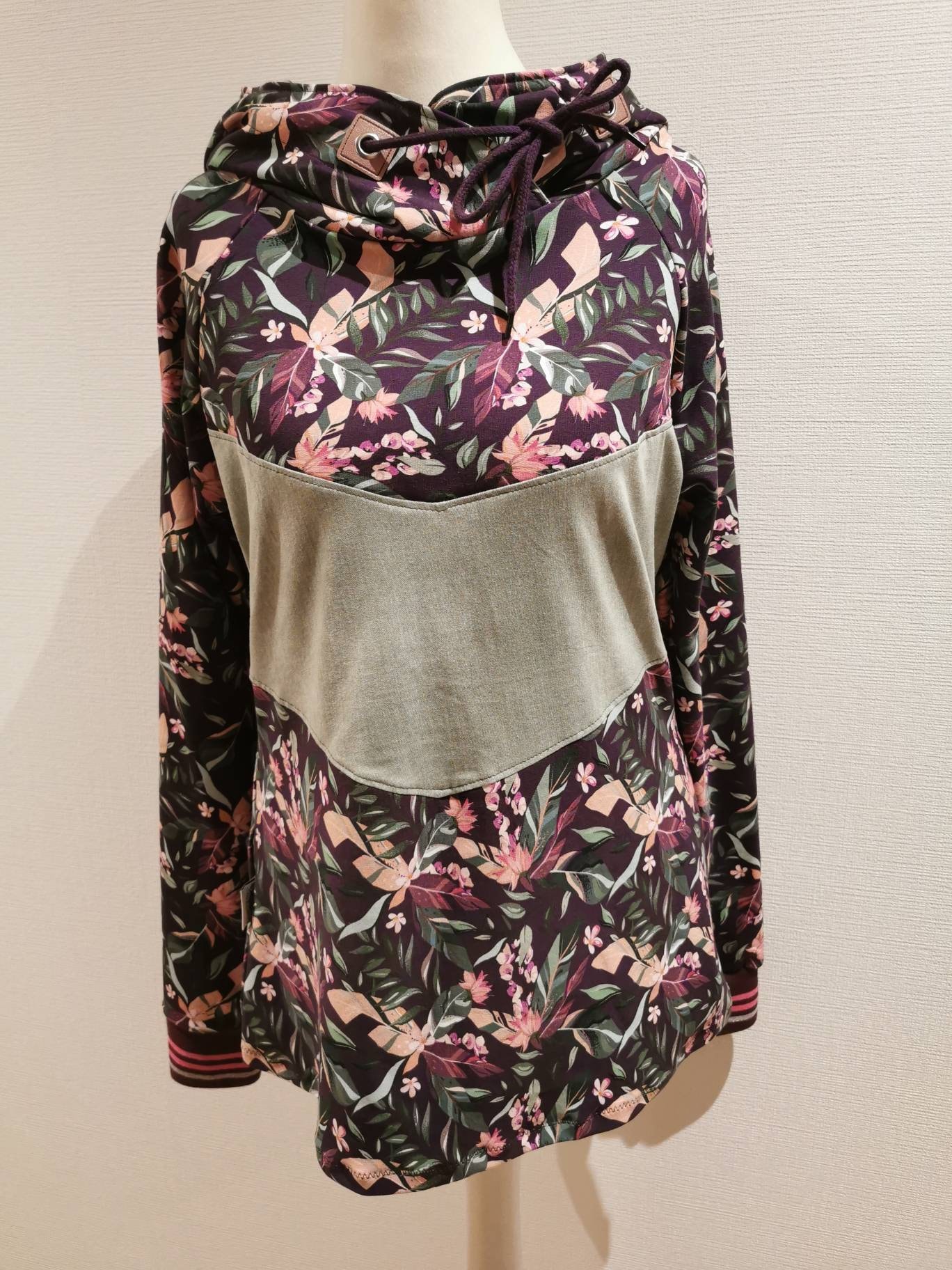 Hoodie Damen Gr. M -Handmade von KlosterNaehKaetzchen