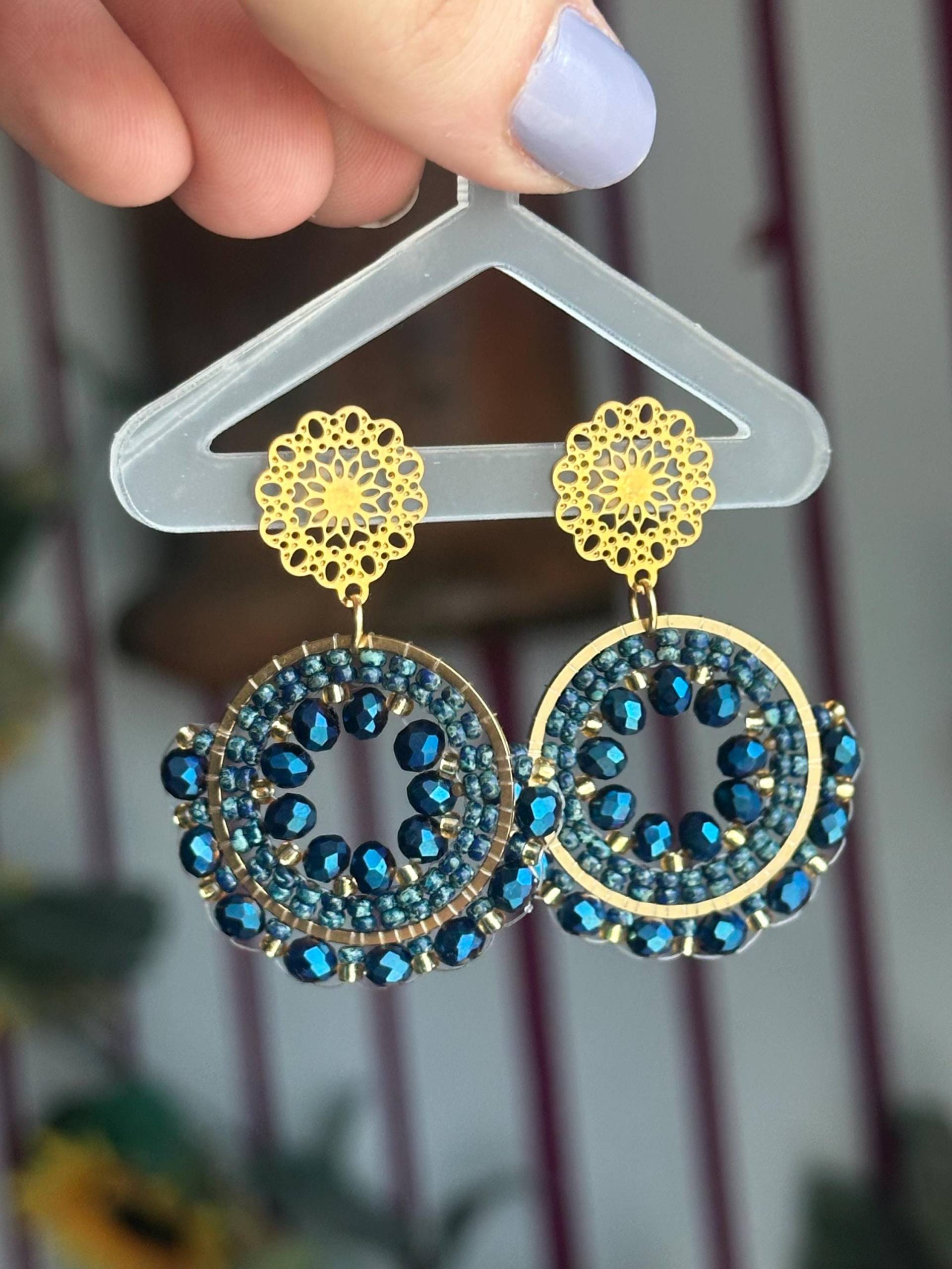 Fatima || Edelstahl Ohrringe Dunkelblau, Perlenohrring Gold Blau, Glasperlen, Kleine Perlen Boho Schmuck von KlunkerJewelryDE