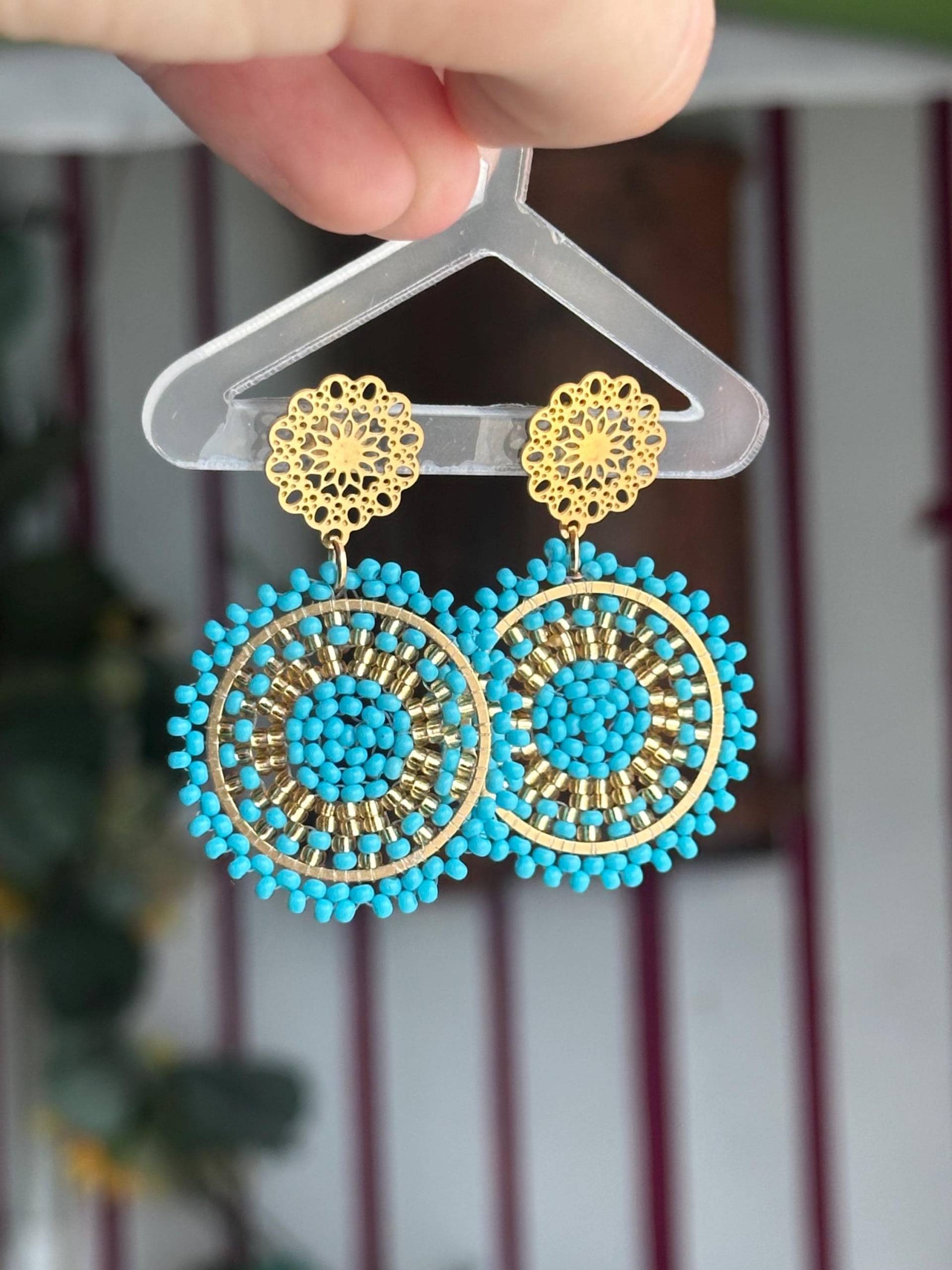 Helen || Edelstahl Ohrringe Blau Gold, Perlenohrring Gold Blau, Glasperlen, Kleine Perlen Grün, Boho Schmuck Rund von KlunkerJewelryDE