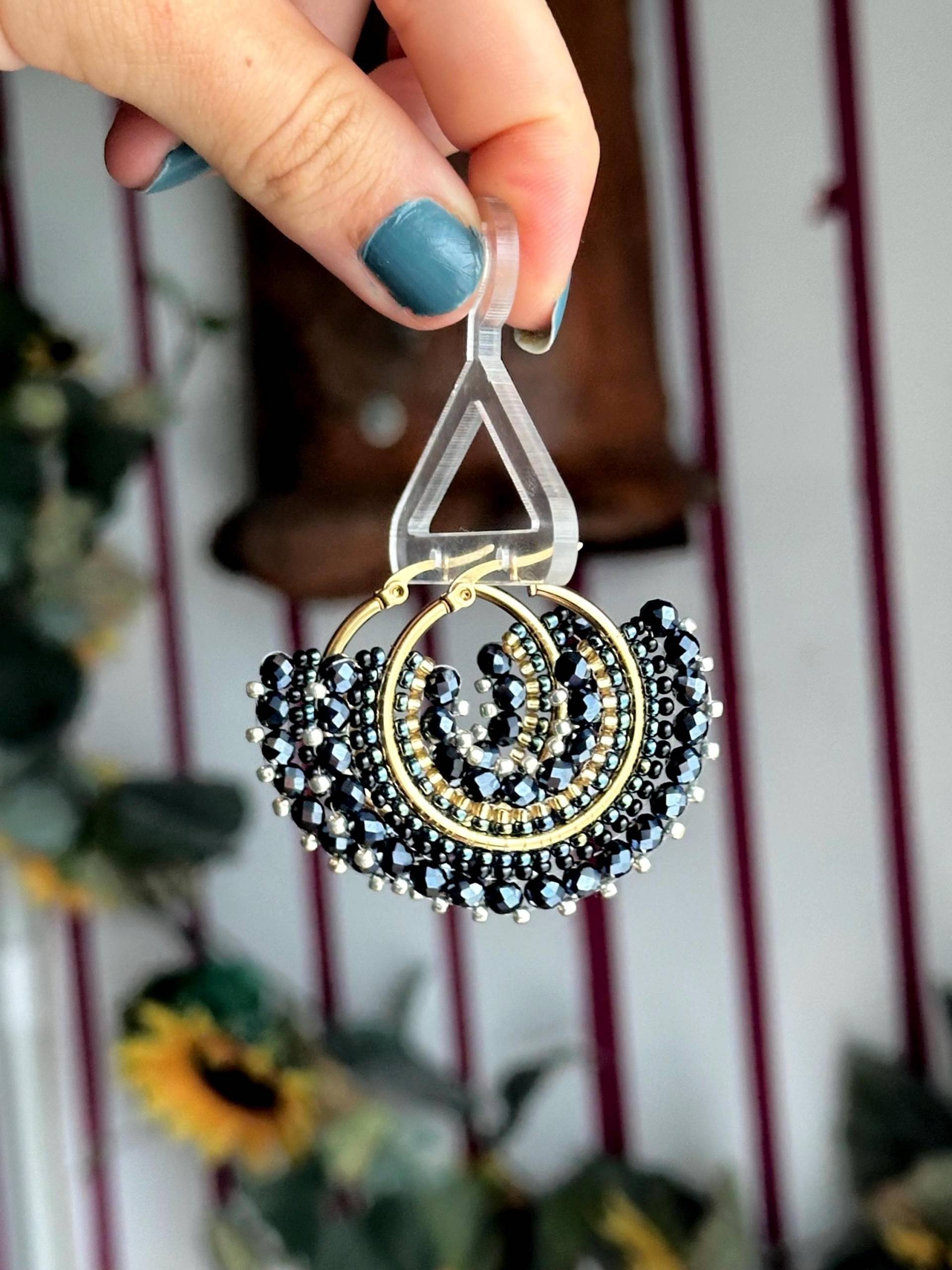 Rita || 18K Edelstahl Statement Creolen Schwarz, Ohrringe Glasperlen Edelstahl, Perlenohrring Schwarz , Ohrringe, Kleine von KlunkerJewelryDE