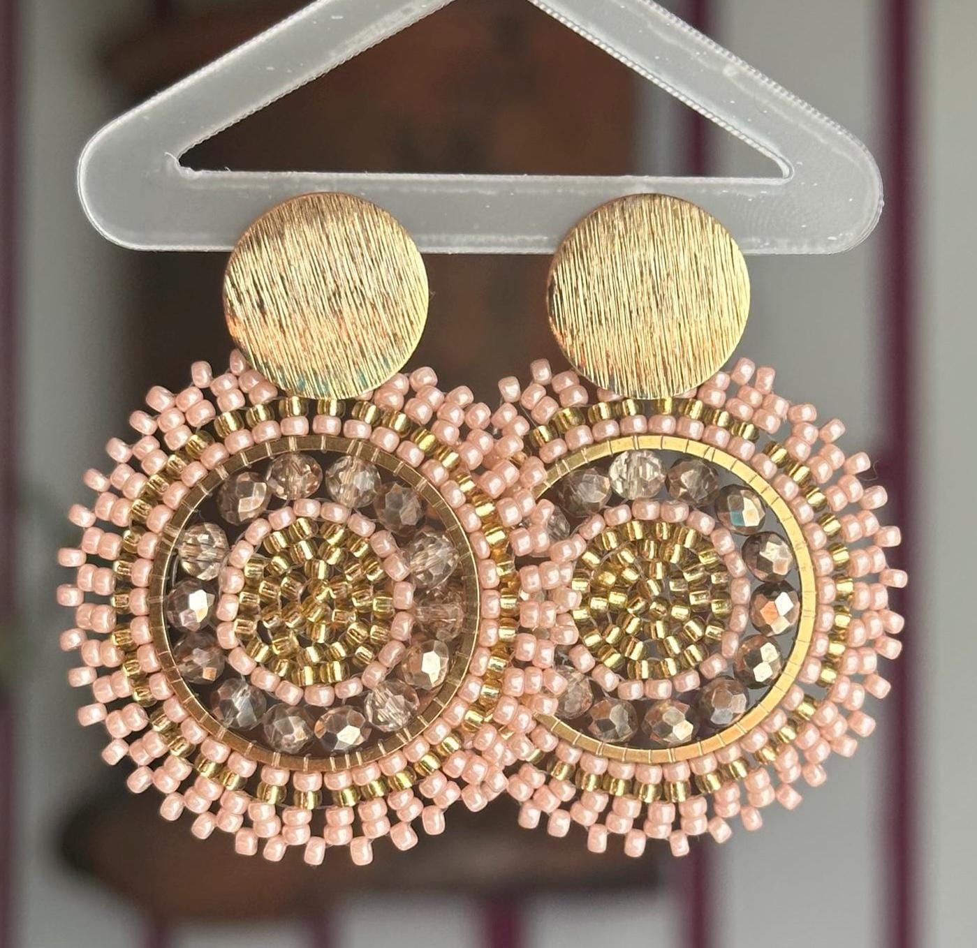 stefani | Edelstahl Ohrringe Rosé, Perlenohrring Gold, Rosane Ohrringe, Glasperlen, Brautschmuck, Boho Rosé, Perlenschmuck von KlunkerJewelryDE