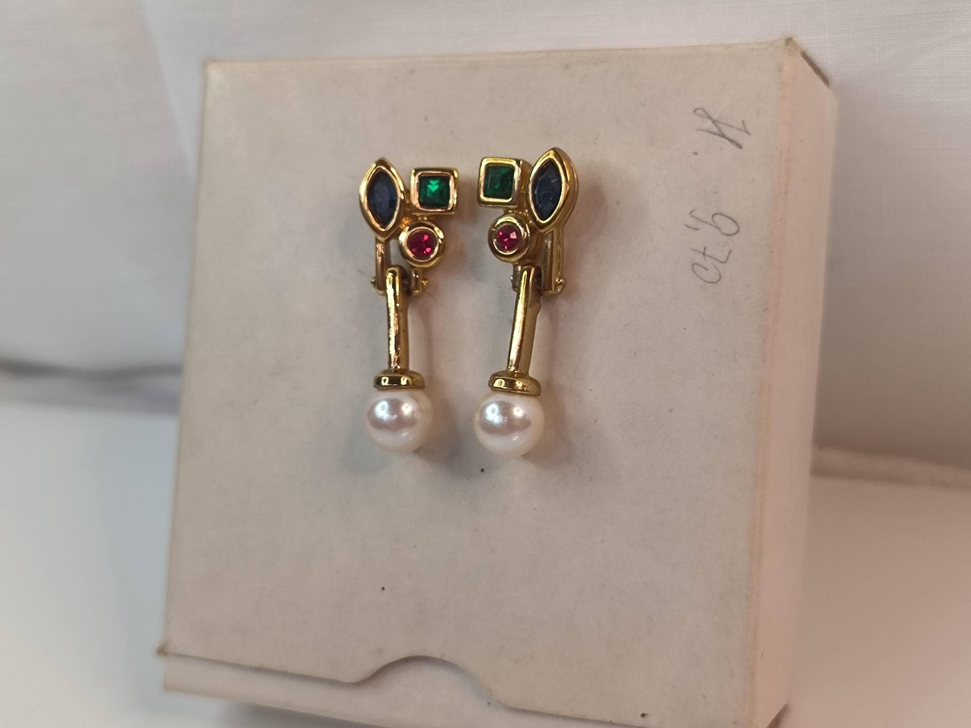 Ohrringe Gold Stecker Mit Perle Und Glitzer Steine Blau Rot Wertig Ohrringe Gold Stecker Mit Perle Und Glitzer Steine Blau Rot Wertig von KlunkerimBunker