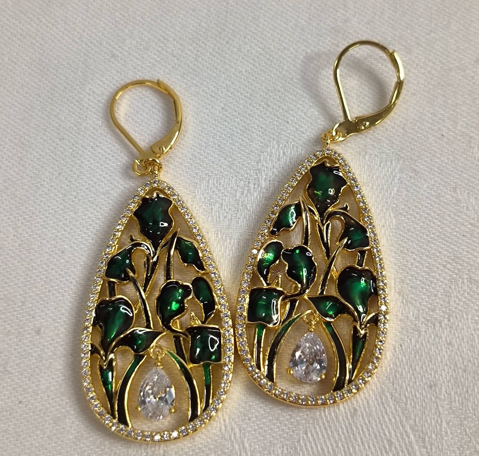 Ohrringe Tropfen Form Emaile Und Gold Mit Eine Glastropfen Wertig Ohrringe Tropfen Form Emaile Und Gold Mit Eine Glastropfen Wertig von KlunkerimBunker