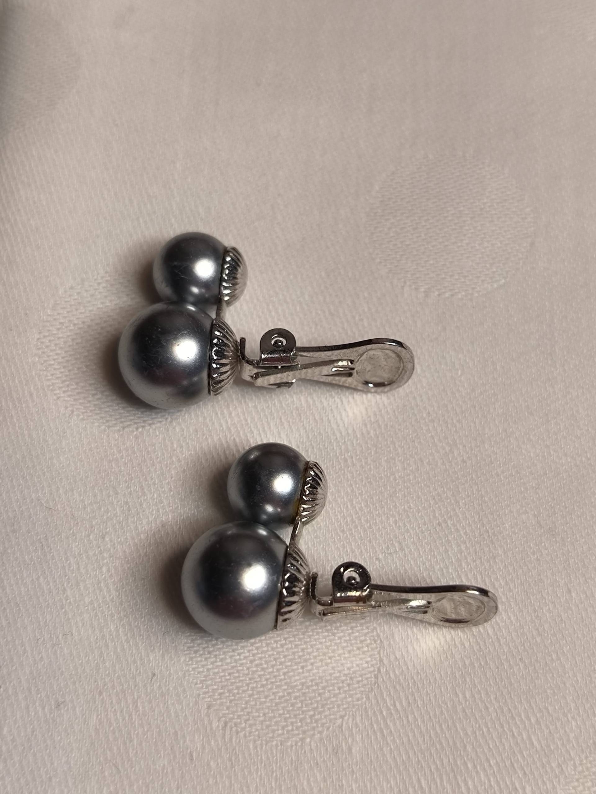 Perlen Ohrringe Clip Anthrazit Elegant Dezent Silber Perlen Ohrringe Clip Anthrazit Elegant Dezent Silber von KlunkerimBunker