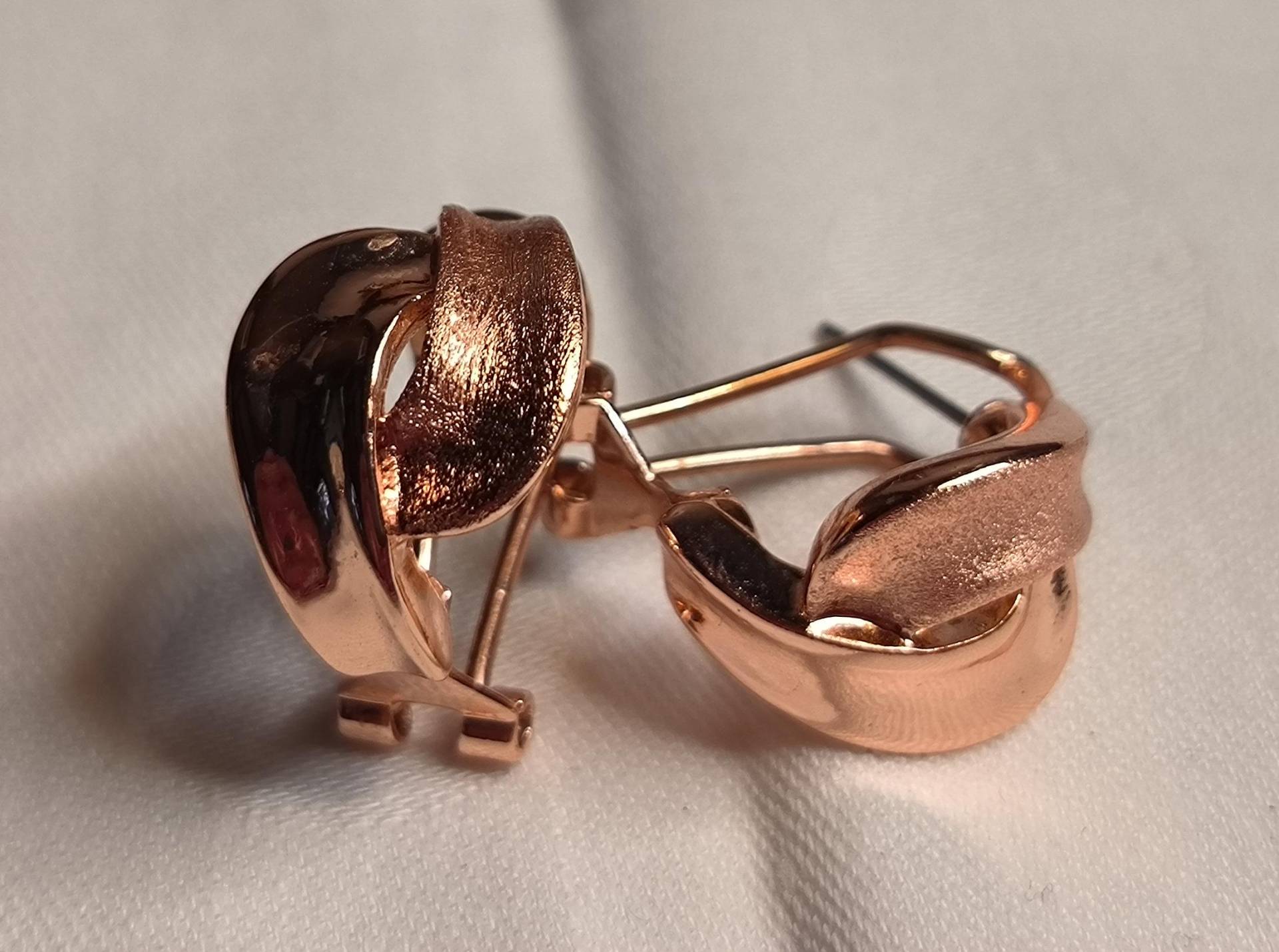 Rose Gold Hochglanz Satiniert Steckohrring Rose Gold Hochglanz Satiniert Steckohrring von KlunkerimBunker