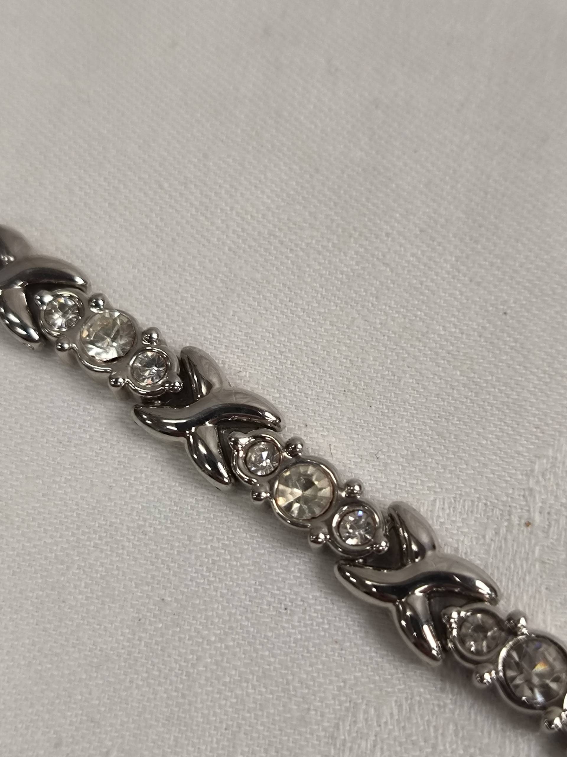 Silbernes Armband Mit Steinen Silbernes Armband Mit Steinen von KlunkerimBunker