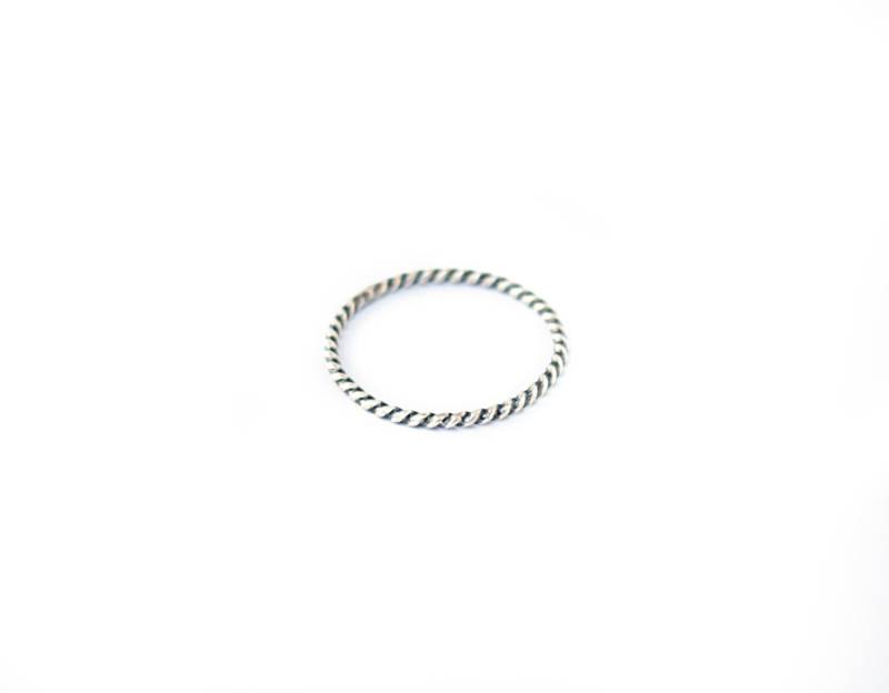 Gedrehter Sterling Silber Ring Gedrehter Sterling Silber Ring von KlyneJewelry